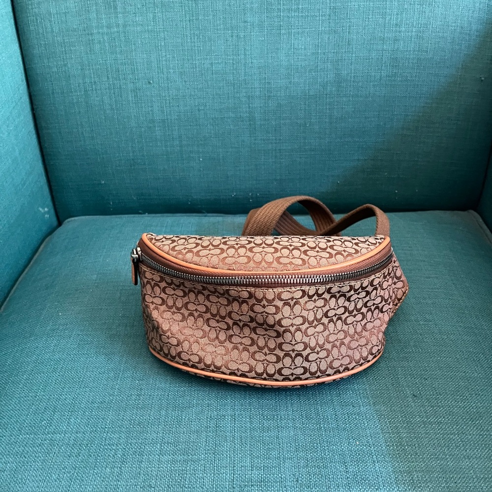 Classic Coach Brown Crossbody Bag